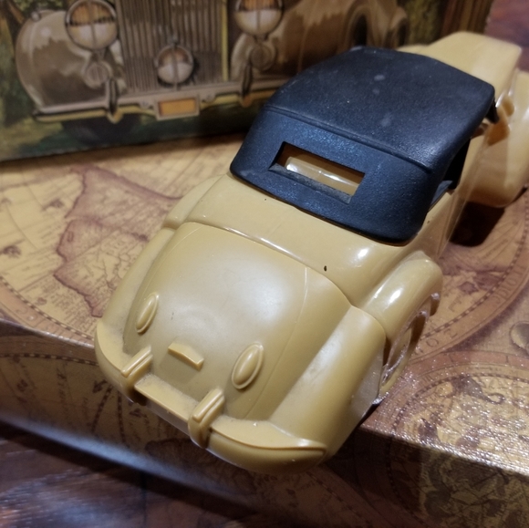 Vintage Avon after shave - Picture 4 of 16